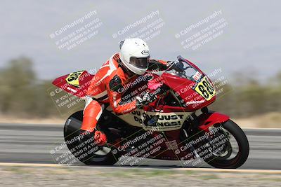 media/Oct-02-2025-Racers Edge (Thu) [[2c91cb6ab3]]/3-B Group/Session 5-Turn 3 Inside Pans (2pm)/